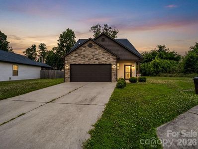 198 N River Rd