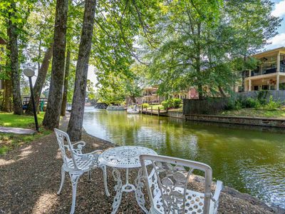 2311 Lakeshore Dr Unit M4
