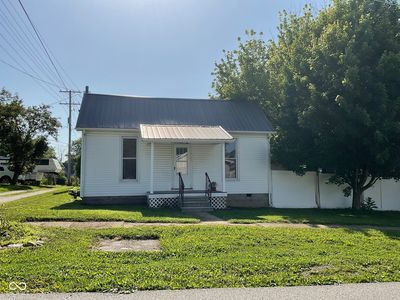 401 S Michigan St
