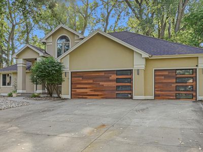 704 E Saint Andrews Cir