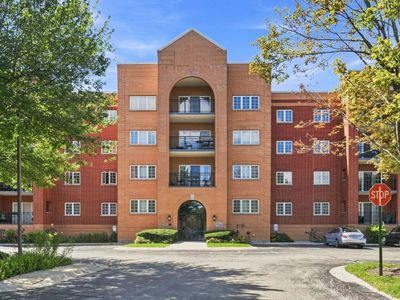 55 S Hale St Unit 207