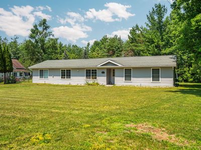 12298 Rose Ln