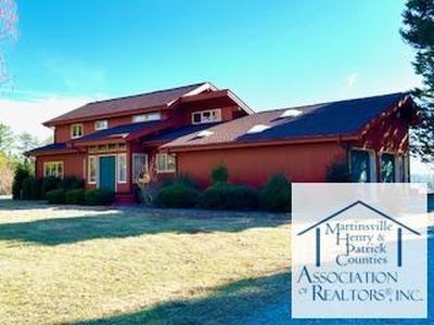 4584 Stoney Mountain Rd