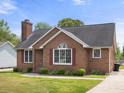 914 Broad Ave