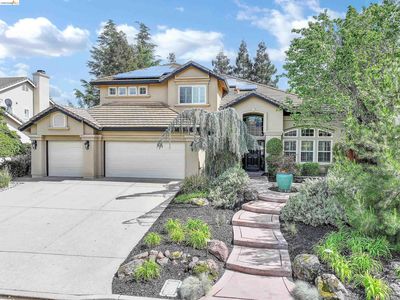 675 Devonshire Loop