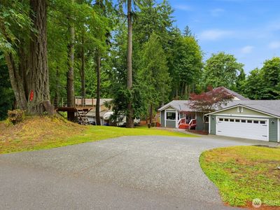 114 Madrona Drive NW