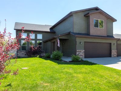 683 Mountain View Dr