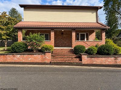 306 Naomi St