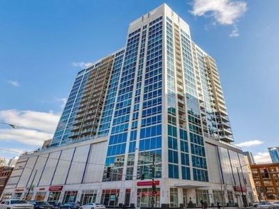 757 N Orleans St APT 610