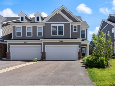 Property at 2265 Horseshoe Cir, Naperville, IL
