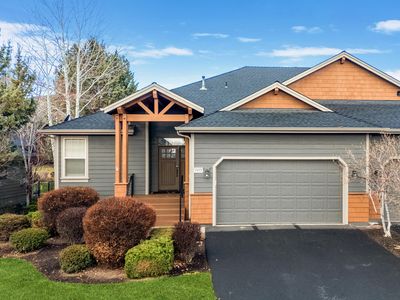 8433 Forest Ridge Loop