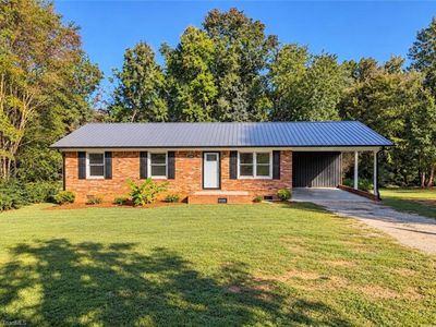 1681 Feezor Rd