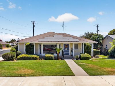 Property at 496 N Vermont Avenue, Dinuba, CA