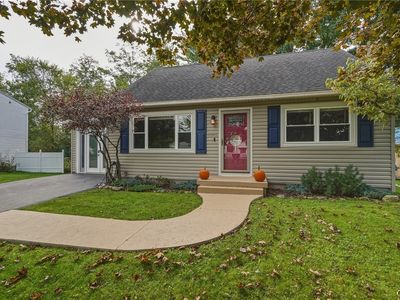 8385 Zenith Dr
