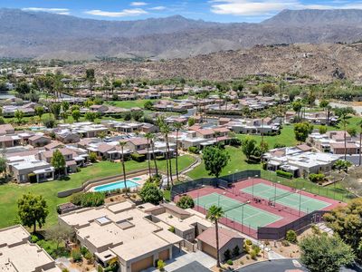 72499 Sandstone Ln
