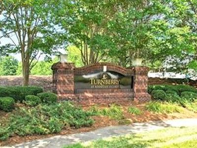 136 Turnberry Dr