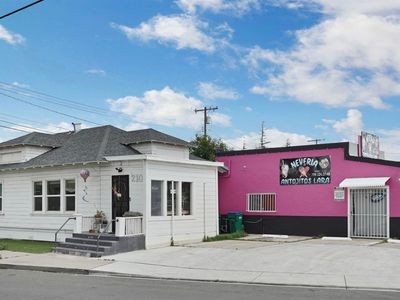 210 S Central Ave