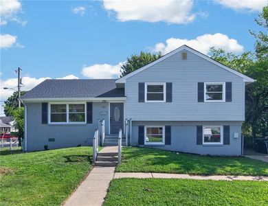825 Weymouth Ter