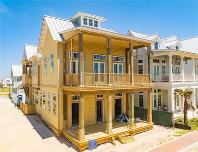 717 Coastline Dr
