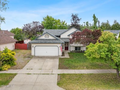 2048 W Shawna Ave