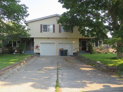 1717-1719 E Davis Ave