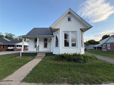 209 W College Ave