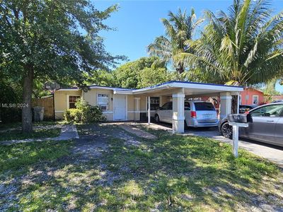 2114 NW 5th St