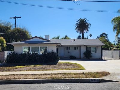 22348 Kittridge St
