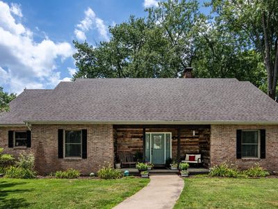 1001 Main St