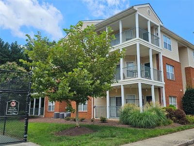 801 Brassie Ln APT E