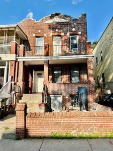 243 Herzl St