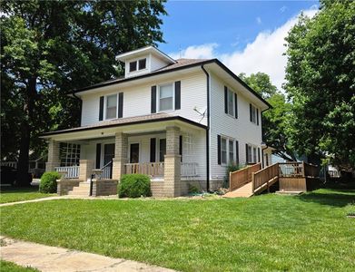 213 W 2nd St