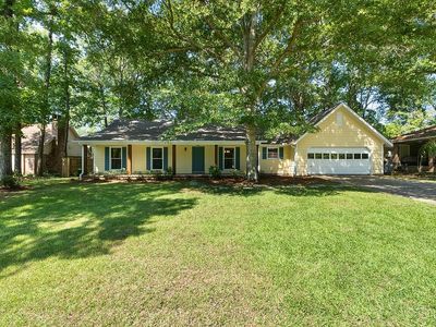 205 Pecan Grove Dr