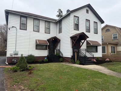 404 Sherman St