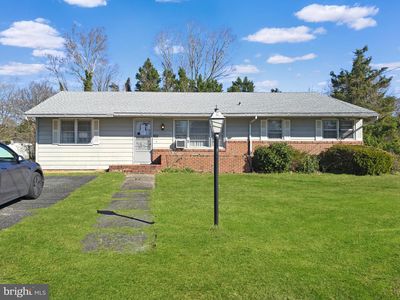 105 Lakeview Dr