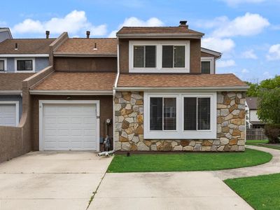 Property at 14 Peregrine Dr, Voorhees, NJ
