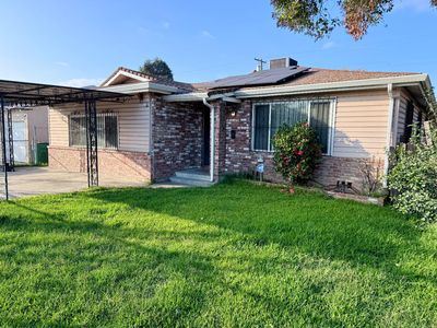 2477 E Washington St