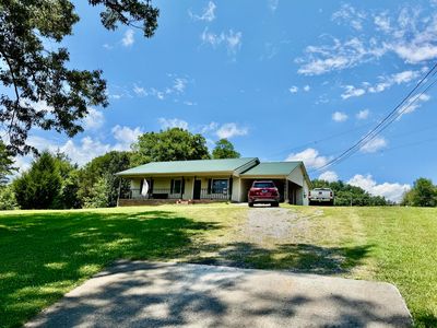 2225 Three Springs Rd