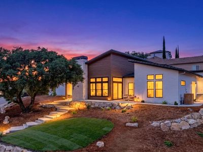 1700 Ridgeview Cir