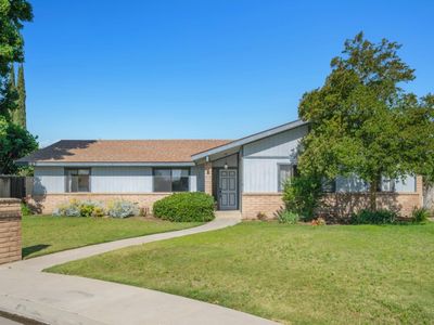 Property at 2401 24th Ave, Kingsburg, CA