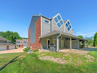 2411 Reynolds Manor Dr #2411