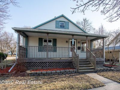 Property at 1110 Dunbar St, Essexville, MI