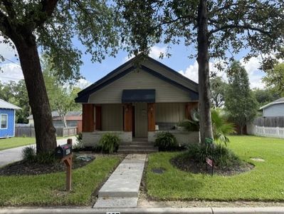 407 2nd St