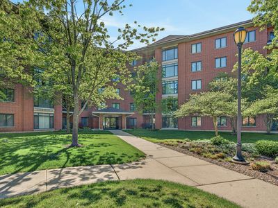 865 E 22nd St APT 228