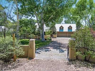 398 Price Ln