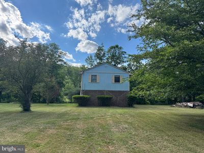 259 River Dr