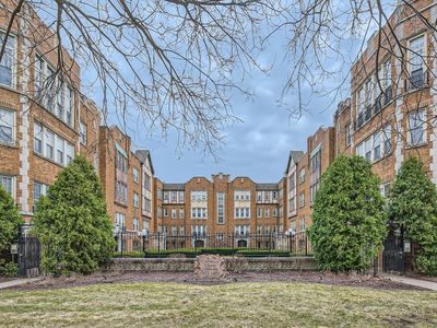 10915 S Longwood Dr #1