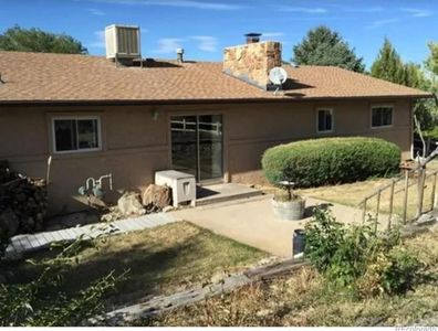 5844 Lakeview Circle