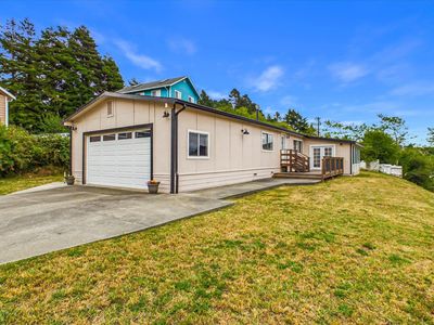 3746 Jones Ct