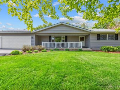 Property at 5284 Lawrence Dr, Kirkland, IL